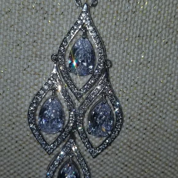 Carolee necklace - Picture 2 of 5